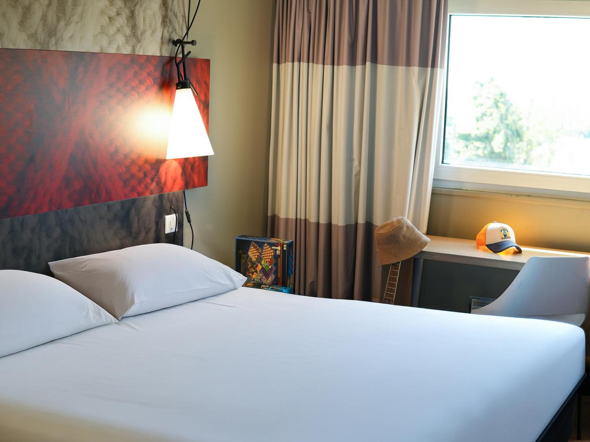Ibis Caen Porte D'Angleterre Εξωτερικό φωτογραφία